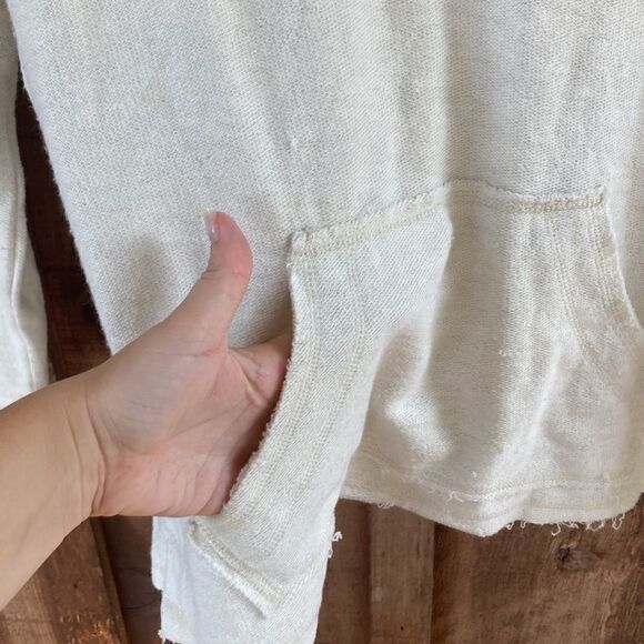 Lake Chick Graphic Pull over Hooded Sweatshirt/top - Picture 4 of 6